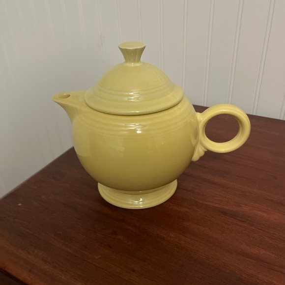 Fiesta wear Yellow Ceramic Teapot - Picture 5 of 7